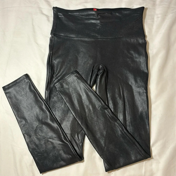 SPANX Black Faux Leather Leggings size M - Picture 2 of 11